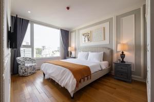Leman Luxury Suite with Rooftop Pool & Gym