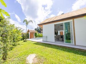 Baan Saint-Tropez Seaview Villas Kata Beach