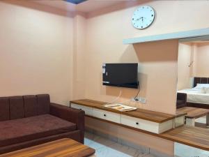 Townhouse Iskcon Temple Ujjain Formerly Hotel Ramashray Palace