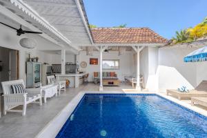 Peacock Bungalow by Pertama Stay