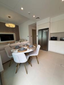 Sun Drenched 3BR Garden Villa A Ranches