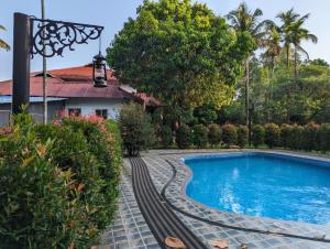 Peninsular wood Resort