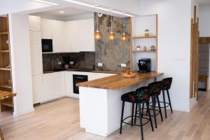 Elite Sky Loft White