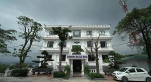 LAKESIDE DAILAI HOTEL