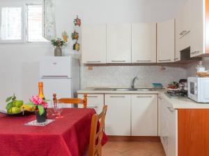 LES PETITES MAISONS Maison rouge