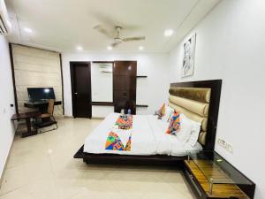 Hotel Lee Grand - Near Nehru Place