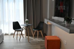 Cosmos Luxury Studio Suites