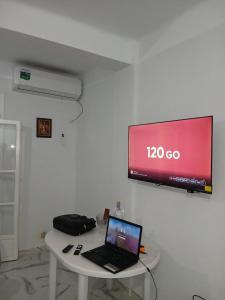 Location vacances, appartement spacieux, sur mer avec terrasse