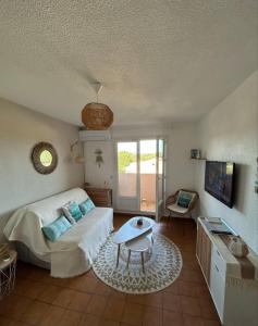 Appartement 4 couchages climatisé,piscine privée,proche centre ville et plages