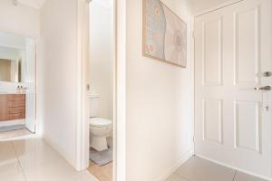 Stunning as new 3 Queen Home