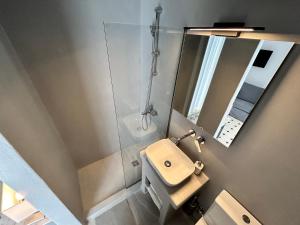 Tinion Hotel