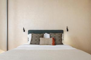 Glyfada Lux Olive Suites - Pathos