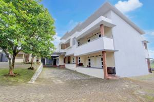 Hotel O House Of Fosil Syariah