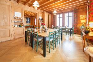 Spacious Chalet in Bullet with Mountain View