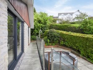 The Gables - Fabulous Views with Hot Tub sleeps 8