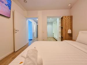 Central Bright Suites 2