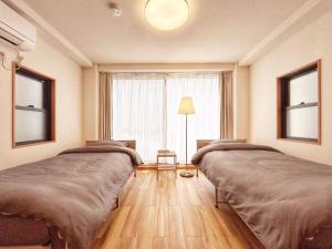 OMOYI-HOUSE Spacious 4BR Sleeps 8 in Shinjuku-Yoyogi Private 4 Floors with Big Balcony Near Gyoen Takashimaya Isetan
