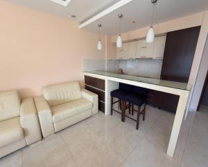 Shine Residence First Line Sea View