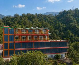 Brothers Hotel & Restaurant