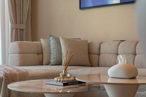 Airstay - Designer 1BR - Walk to DMCC Metro - Monthly Offer Available!