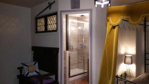 B&B / Chambres d'hotes Chateau des Aiguilles : photos des chambres