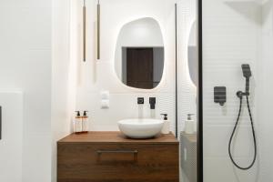 Karmel Apartment Katowice - FREE GARAGE - self check-in