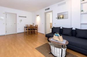Holidays2Malaga Ventura apartment close old town