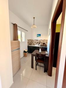 Anatoli deluxe apartments & villa antonis
