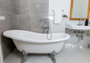 Hostly Cozy Lungarno Apartment