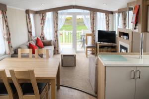 Seaview 8 Berth Caravan at Haven Primrose Valley