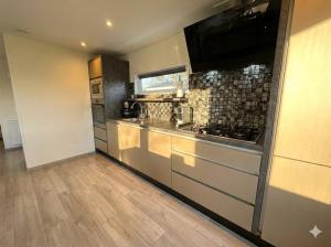 Sunset Beach Villa Modernes Waterfront für 6 Pers 5 Min zum Strand