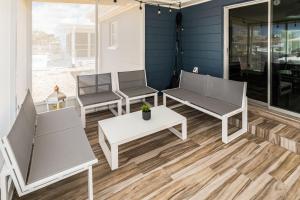 Mejia’s Little House - Cozy Waterfront Escape