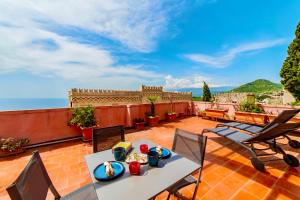Penthouse with Sea View Terrace in the Heart of Taormina