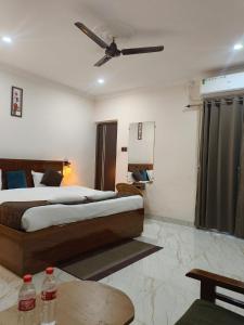 Hotel Tropical Inn near Downtown