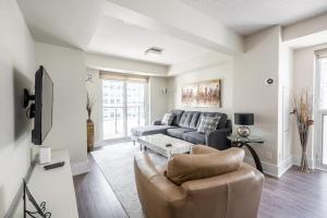 Incredible 2BR Luxury Executive Suite with Parking