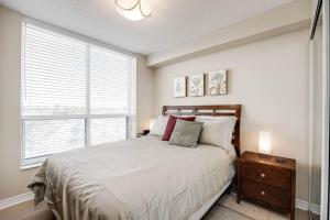 Amazing Modern 2BR, 2BA Condo with Free Parking