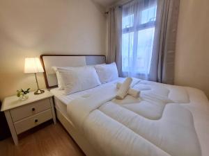 GOUTEI Homestay - The Radiance Manila Bay 3BR Family Sized, Pet Friendly, Free Parking, Near MOA, WTC, Star City and PICC