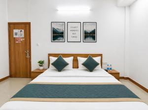 Mauryan Express Hotel Nangloi Metro