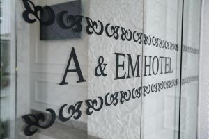 A&EM - The Petit Hotel