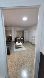 3 bedroom apartment, centrally located, walking distance to beach