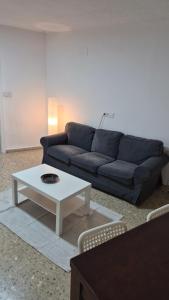 3 bedroom apartment, centrally located, walking distance to beach