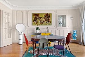 Elegance haussmannienne 3 chambres avec balcon - Auteuil