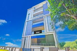 Super OYO Townhouse Dwarakanagar Near Gurudwara