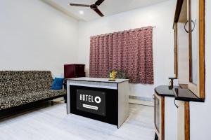 OYO Hotel O Ashok Nagar Near JNTU College