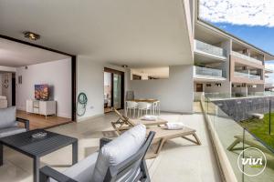 ViVi Homes - Sole Mio - Sea View - Terrace - Pool