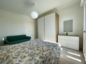 Relax in our flat 260m from the beach