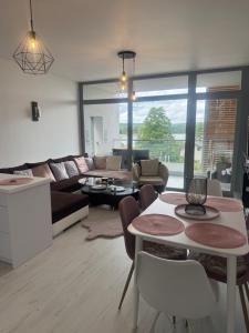 Apartament z Widokiem na Jezioro