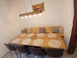 Ferienwohnung M&M mit Garten Ebenerdig 110qm 3 Zimmer 2x Bad