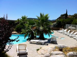 Villa la Testa -pinarello Sea-view residence in Pinarello, sleeps 7, pool