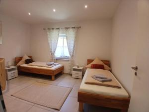 Ferienwohnung M&M mit Garten Ebenerdig 110qm 3 Zimmer 2x Bad